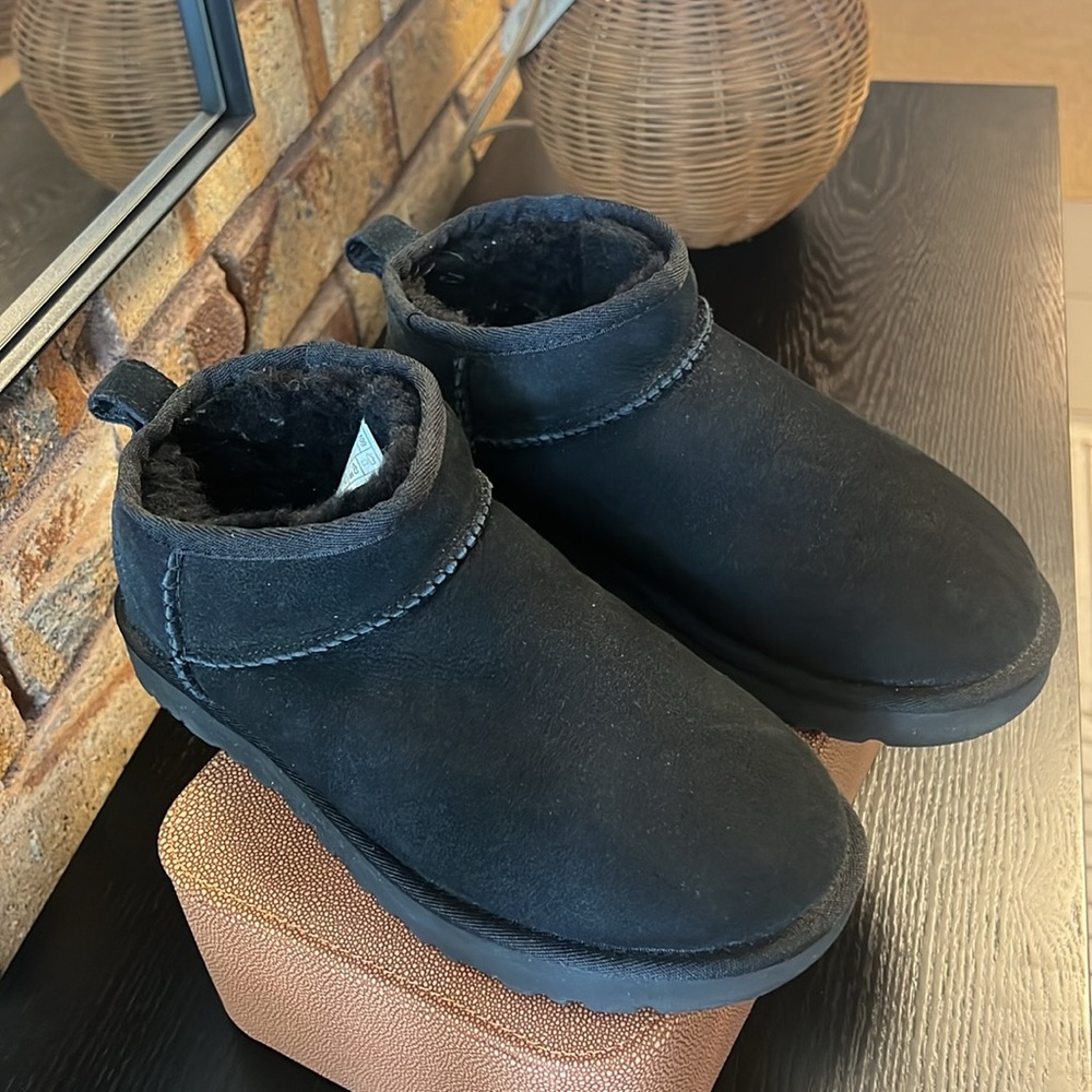 Ugg Mini Boot - image 2